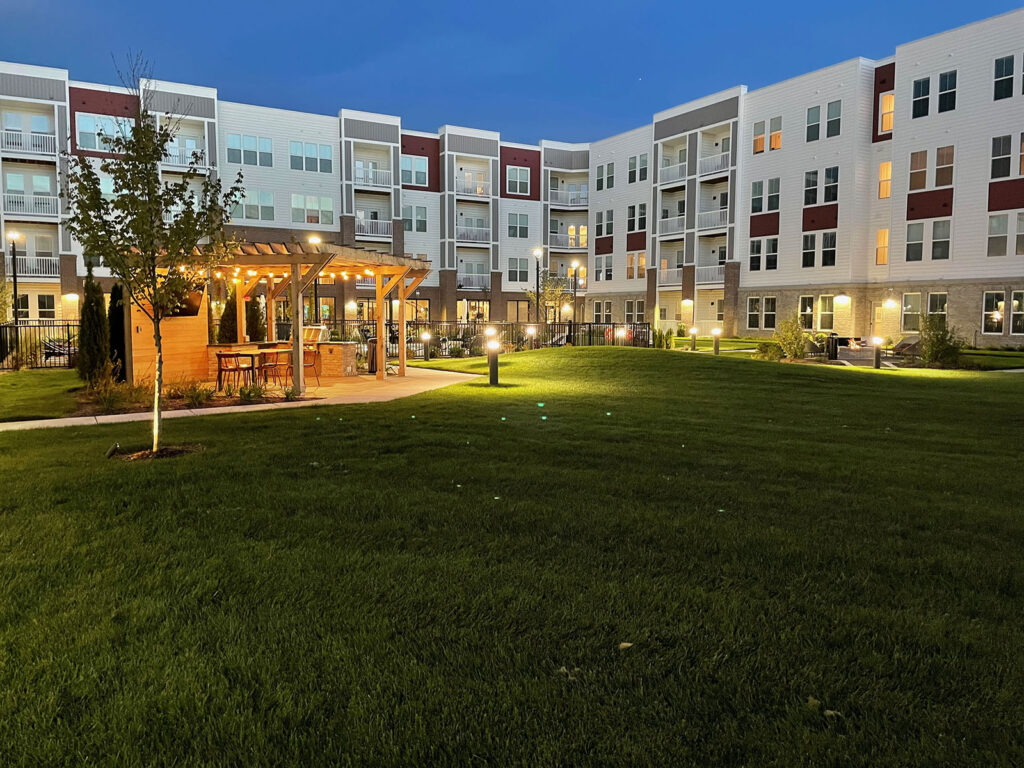 Wide view of the outdoor amenity courtyard